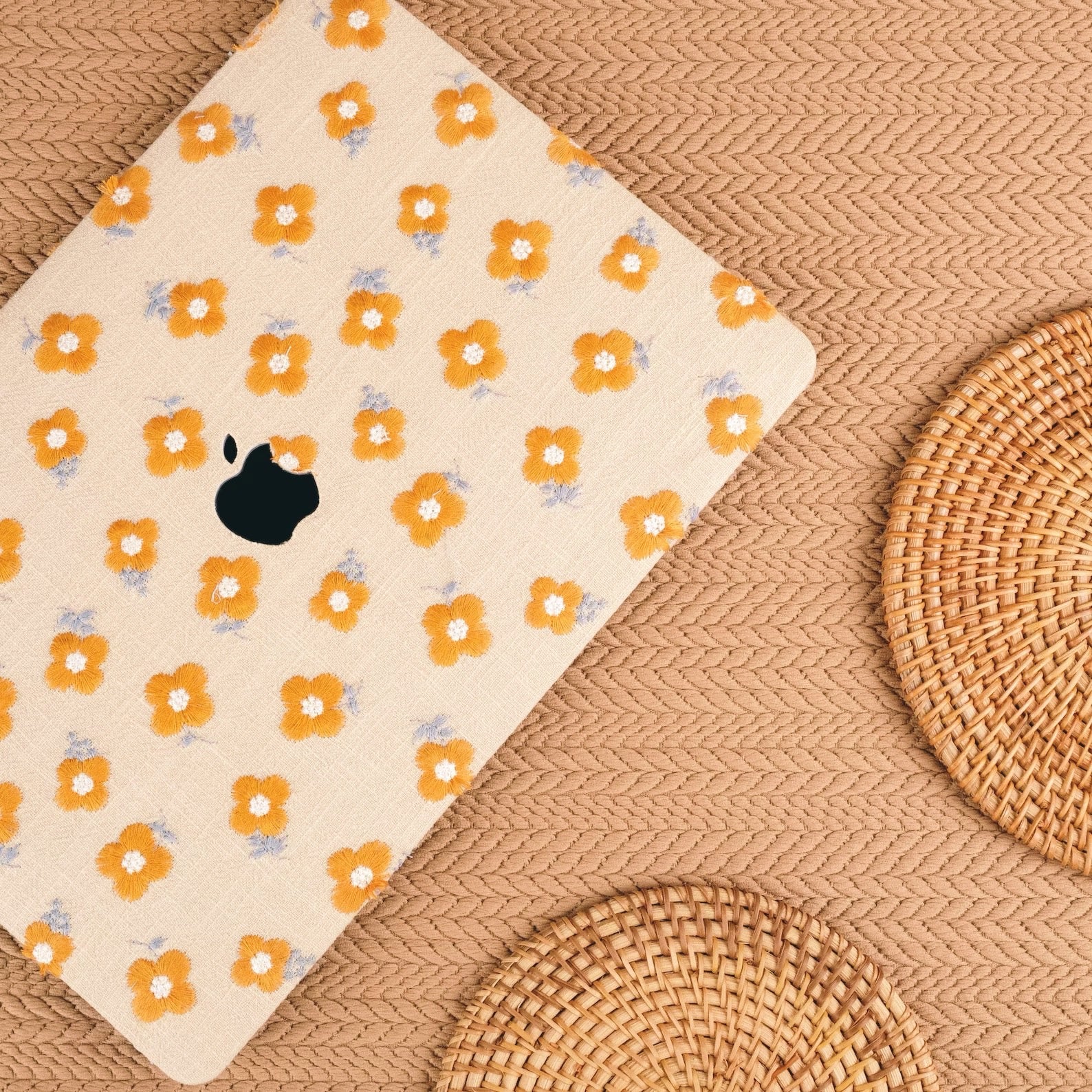 Sunkissed Embroidery Flower Macbook Pro/Air/Retina Case