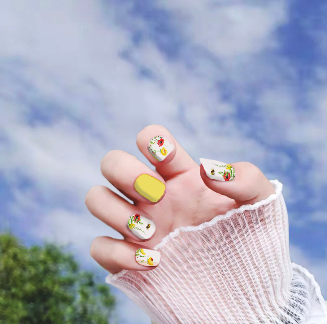 Bees among the Flowers Nail Wrap
