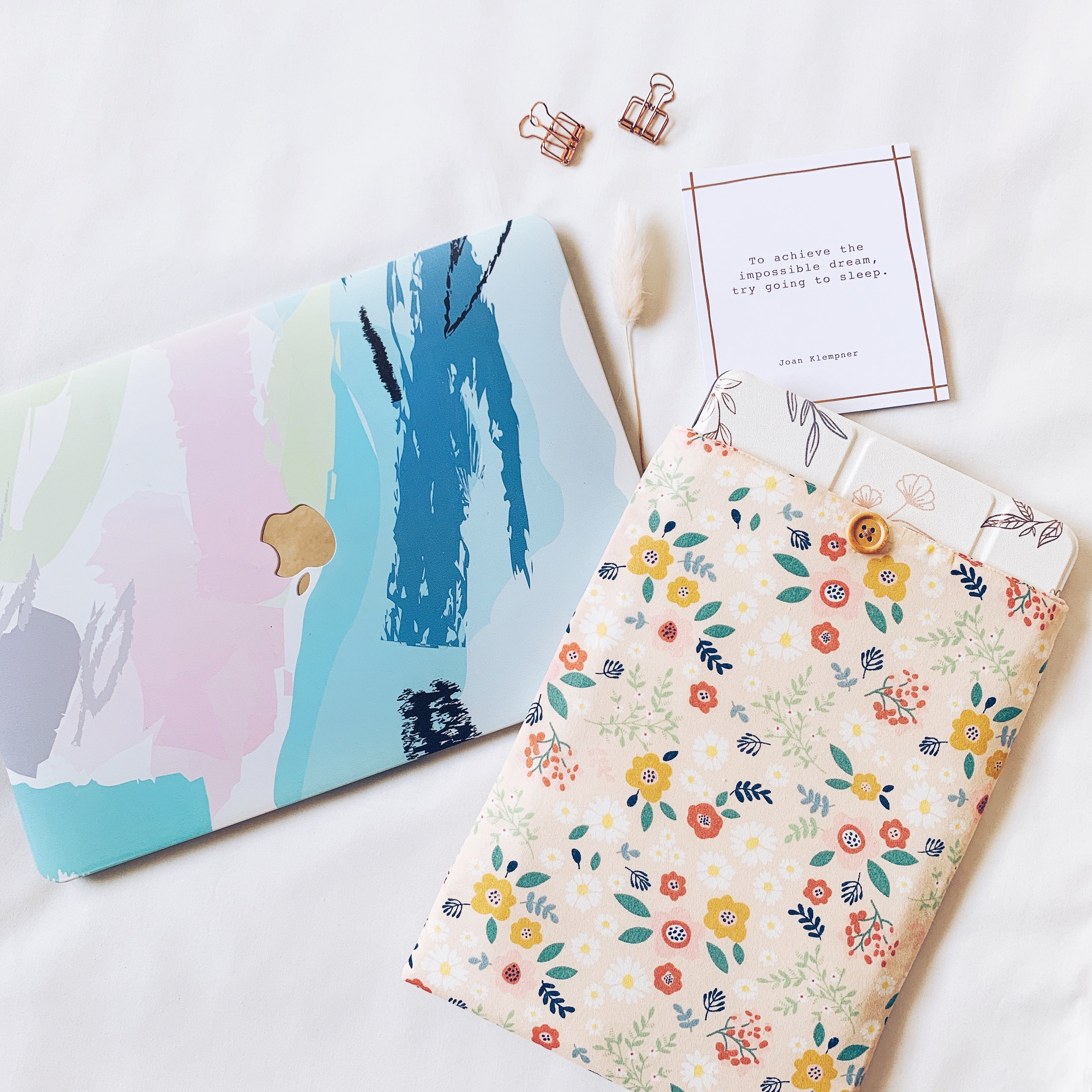 Bloom in Joy Flowers Field iPad/Laptop Sleeve