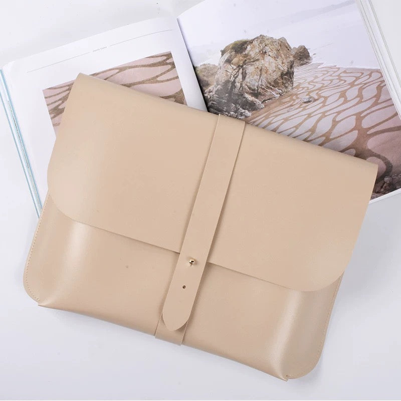 Editor Laneway Envelope Laptop Sleeve